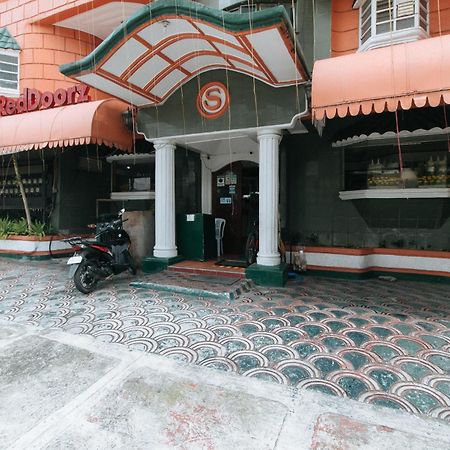 Hotel RedDoorz near East Avenue Medical Center Ciudad Quezon Exterior foto