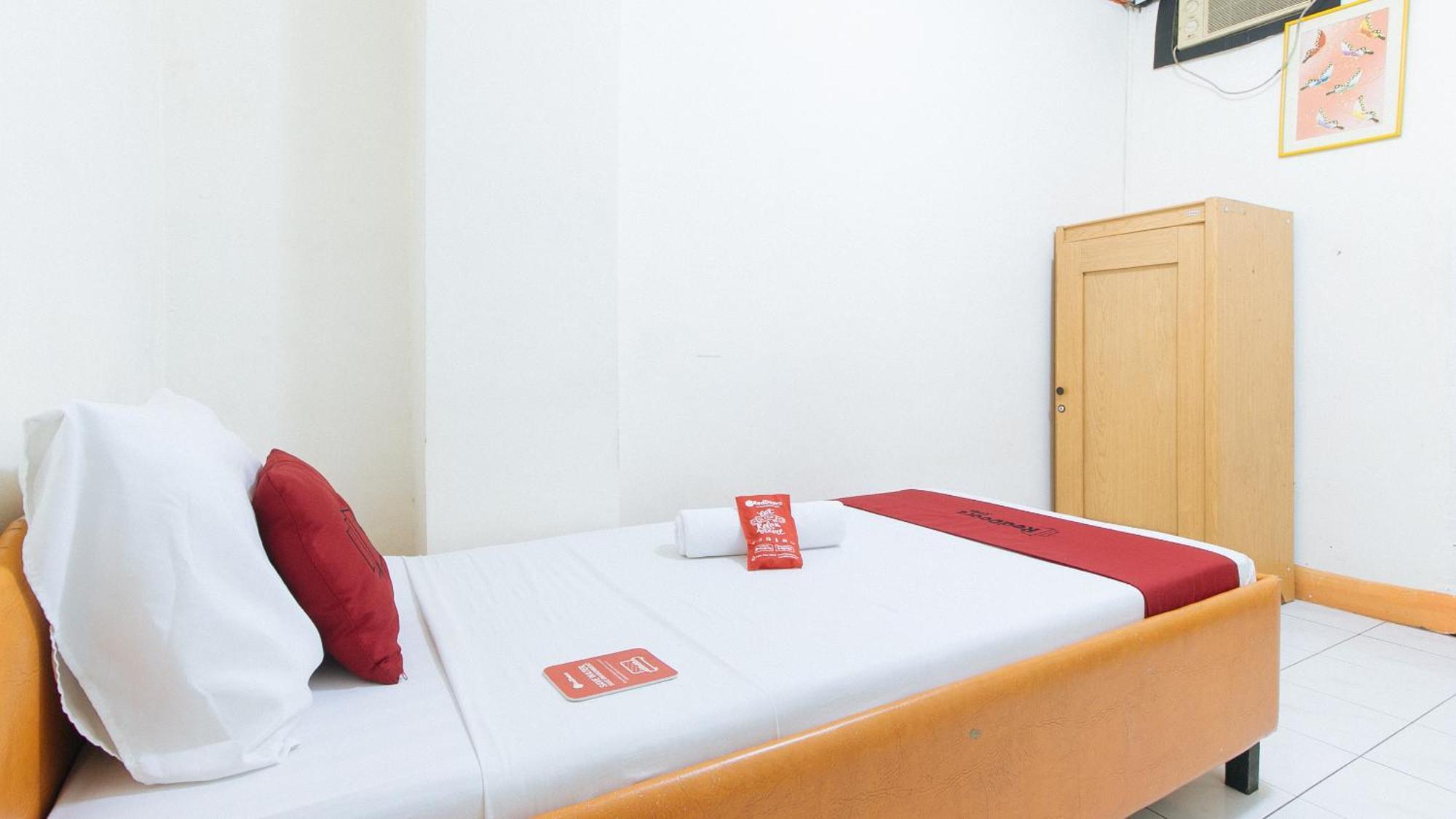 Hotel RedDoorz near East Avenue Medical Center Ciudad Quezon Exterior foto